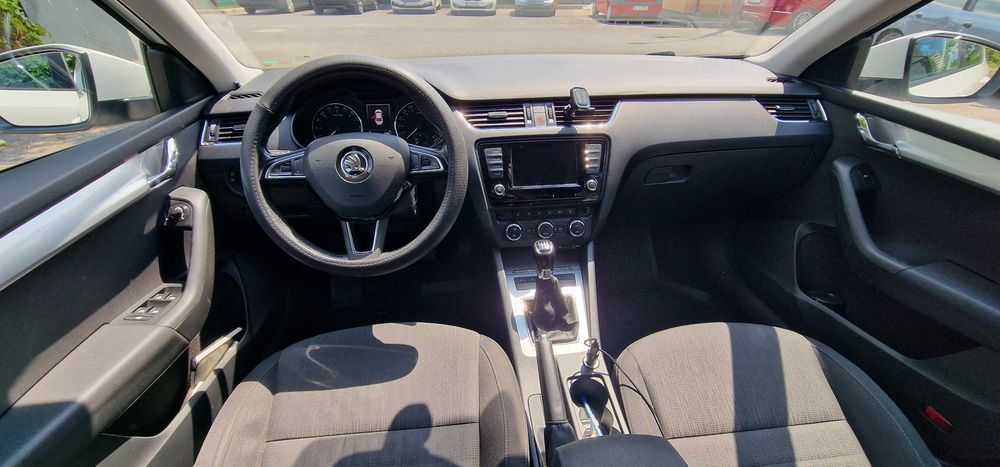 SKODA Octavia 2017 — imagine 5