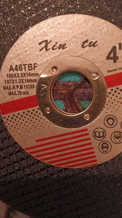 Болгарка аккумуляторная