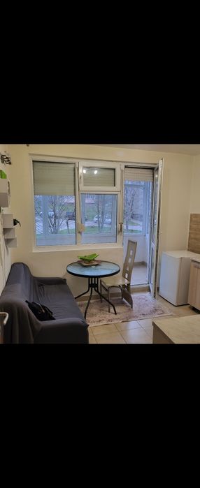 Апартамент 3 стаи обзаведен от собственик