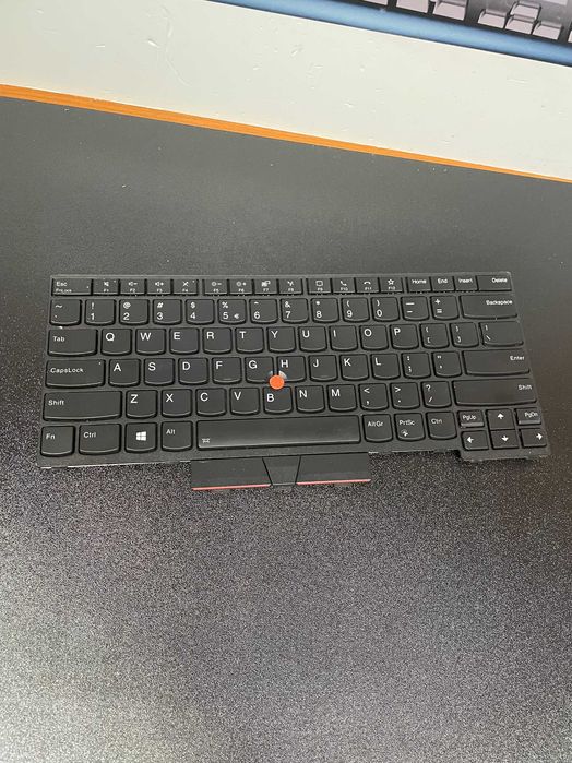 Vand tastatura ORIGINALA iluminata lenovo T480s T490 T14 T15 P53 L380