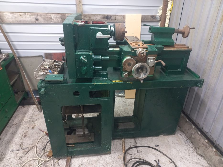 Токарныи  станок 16у03п