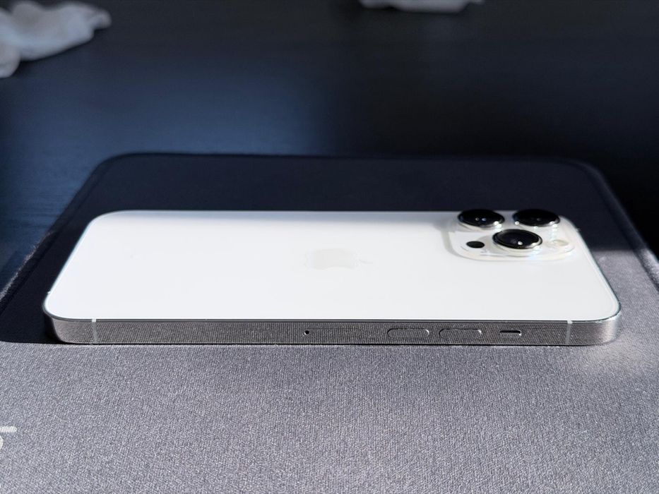 Vand Iphone 13 pro max impecabil
