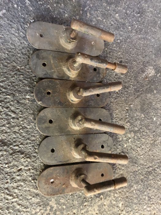 Balamale reglabile pentru porti .