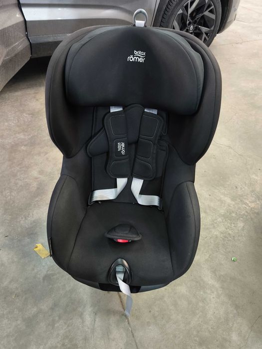 Столче за автомобил britax römer kid fix
