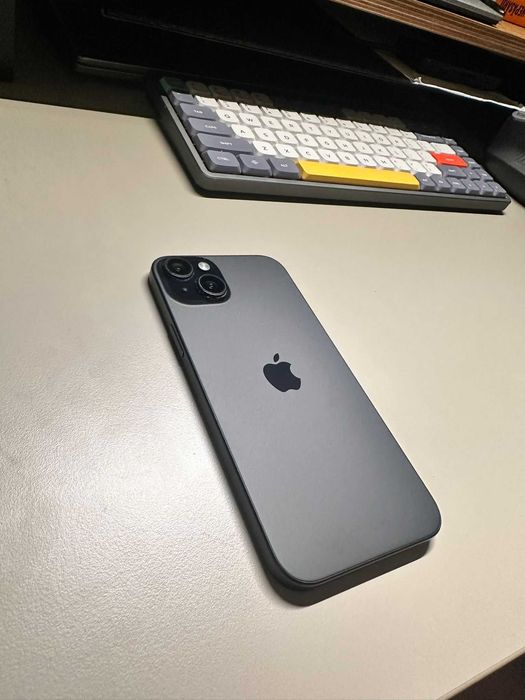 Smartphone Apple Iphone 15 Plus 128GB Black + Husa Nomad din piele