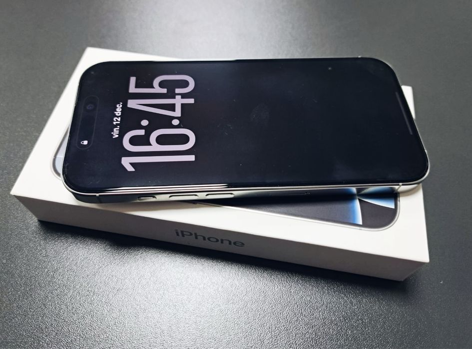 iPhone 16 PRO alb 256GB impecabil in garantie