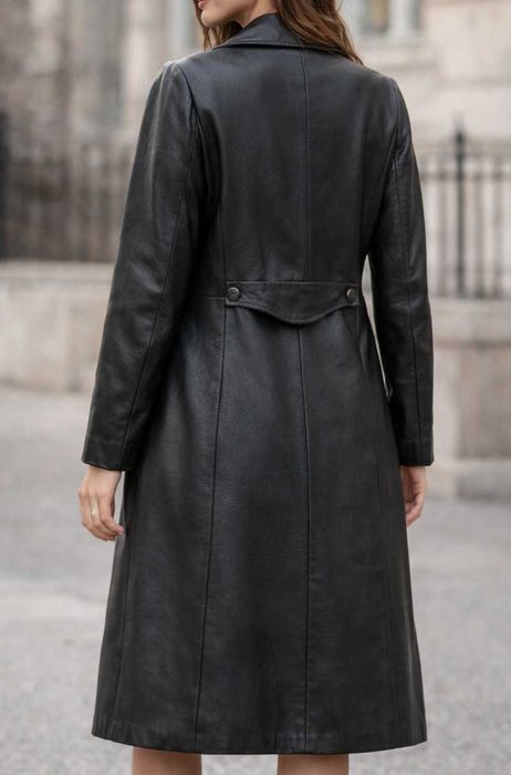 Palton dama, Piele Naturala, romanesc, Vintage–Stare Excelentă,elegant