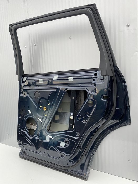 USA Dr spate Audi Q7 cod de culoare LC5F
