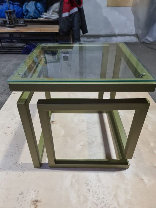 Продам журнальный столик