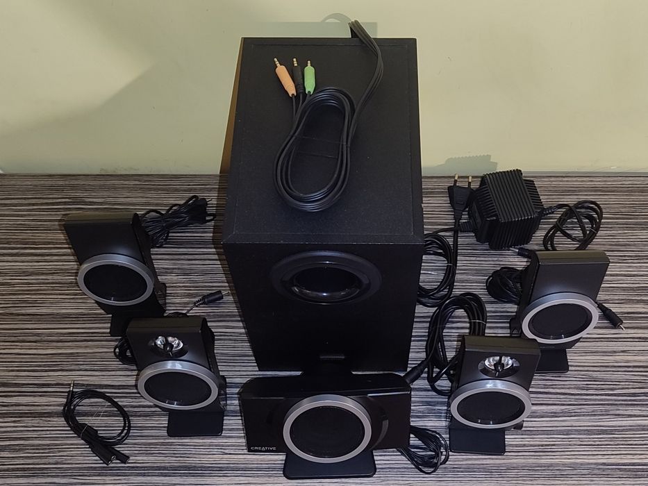 Аудио система Creative Inspire T6100 ,18 watts centre,26 watts rms subwoof