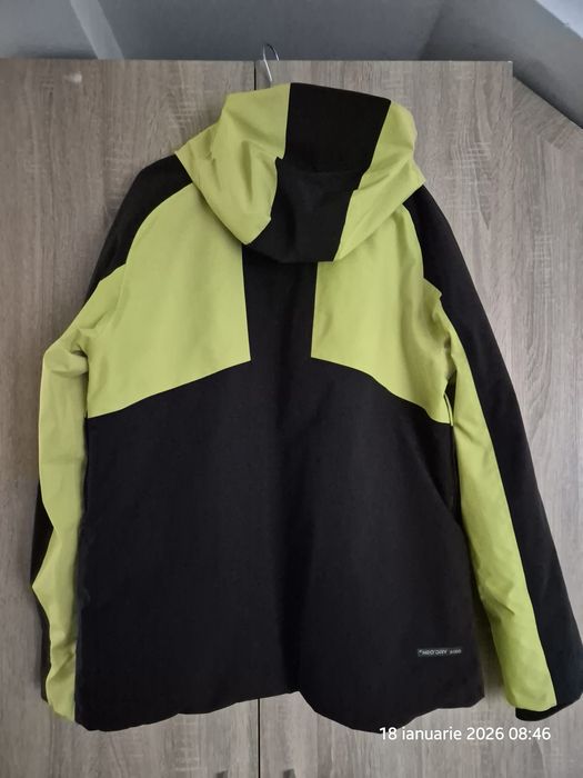 Geaca de iarna noua 4F