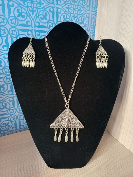 Украшения ручной работы