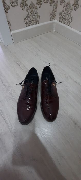 Продам туфли женские, размер 39-40