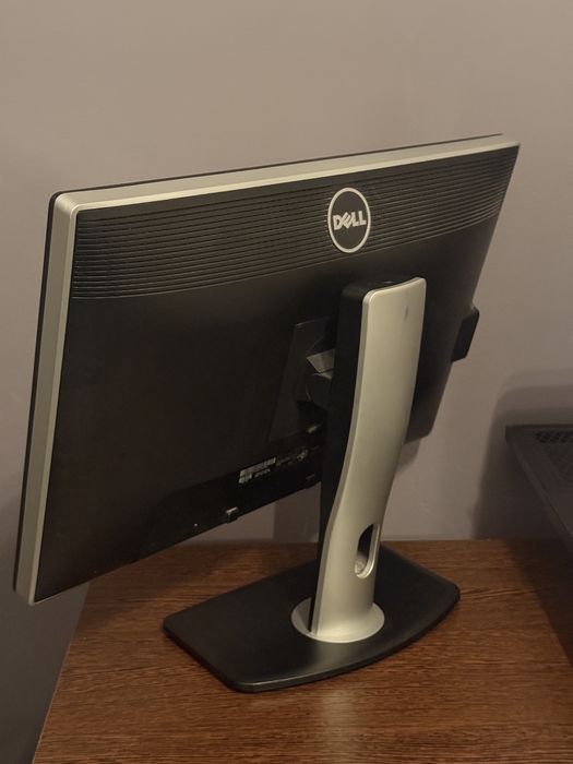 Monitor LED IPS DELL UltraSharp U2412M, 24", Full HD, 60Hz, negru