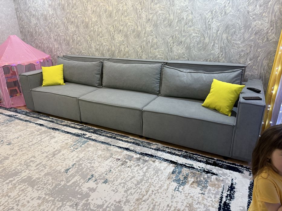 Продам диван в отличном состояние