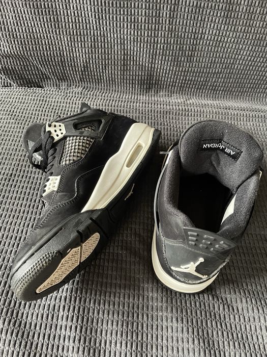 jordan 4 white thunder numarul 43