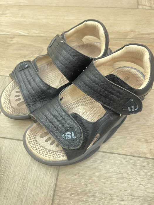 Сандали кожа Tiflani б/у