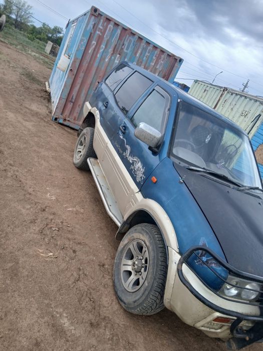 Продам Nissan Mistral