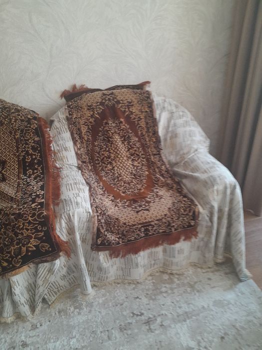 Подам Дивандег. В 2х расцветках