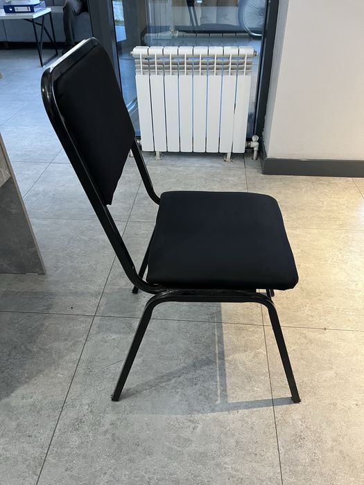 18 ta Stol stul o'quv markazi, ofis uchun parta va stullar va Doska