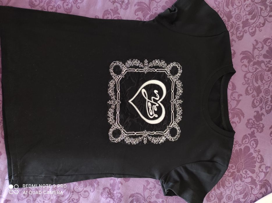 Продавам Тениски