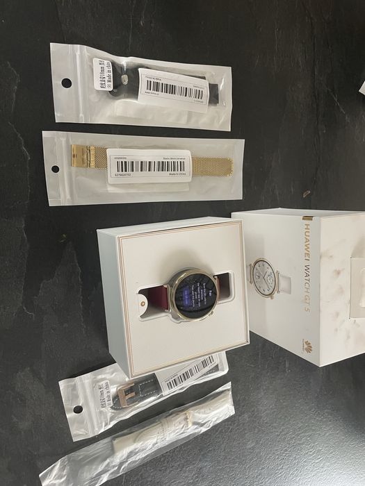 Huawei watch GT5 41mm white color
