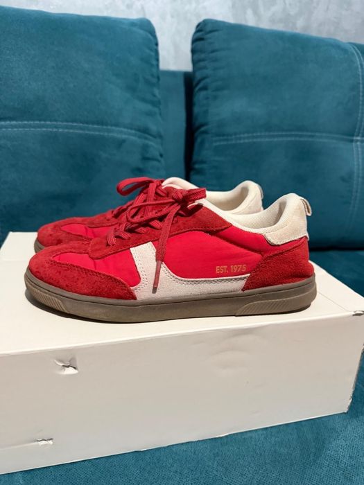 Sneakers Zara roșii , 37