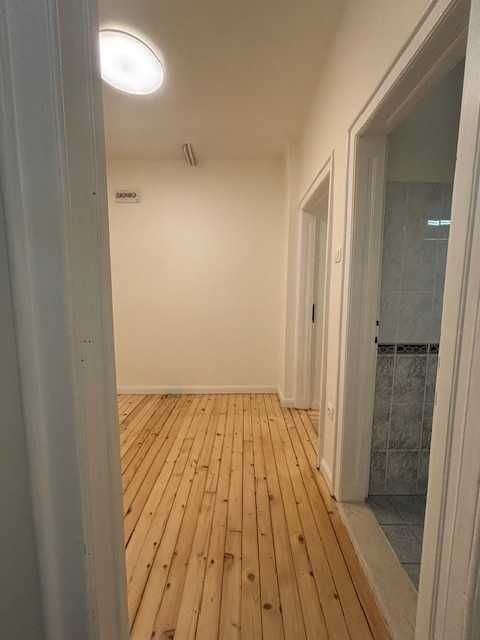 Дава се под наем Двустаен апартамент в София, Иван Вазов - 65 кв.м за 700 € - Снимка #1