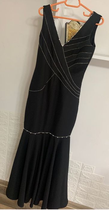 Rochie lunga tip sirena