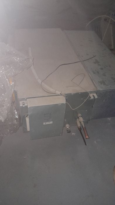 Потолочный вентилятор кондиционер  б/у хорошем состояние.