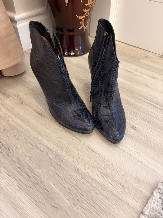 Продам ботильоны