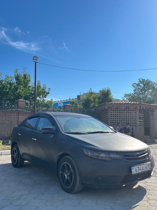 Kia cerato 2 2011