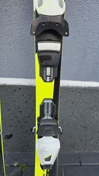 Vând Schiuri Copii Head Supershape 120 cm + Bețe (Stare Foarte Bună)