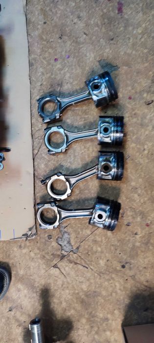 Части за Тойота Аурис 2008 г., дизел 2000 кубика D4D