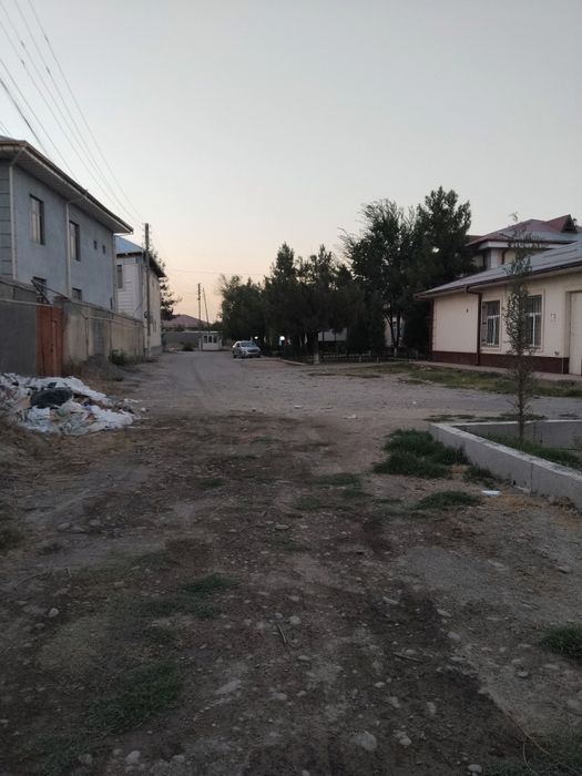 Участка сотилади