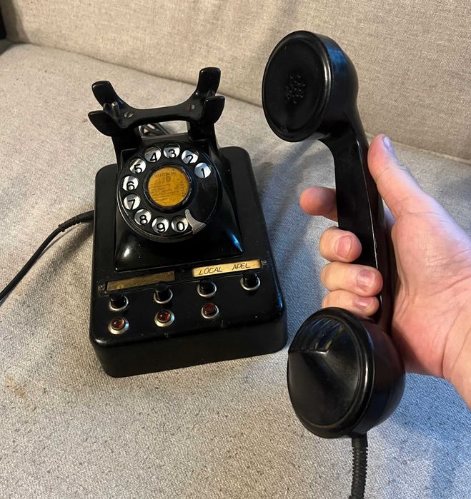 Telefon vechi cu disc si centrala UTM RS71468 fabricat in 1977