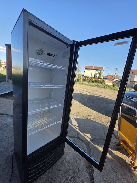 Немска хладилна витрина с лед осветление