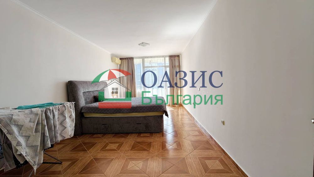 Голям двустаен апартамент в комплекс Сан Вейв, Свети Влас, България - 93 кв. м., цена 135 000 евро