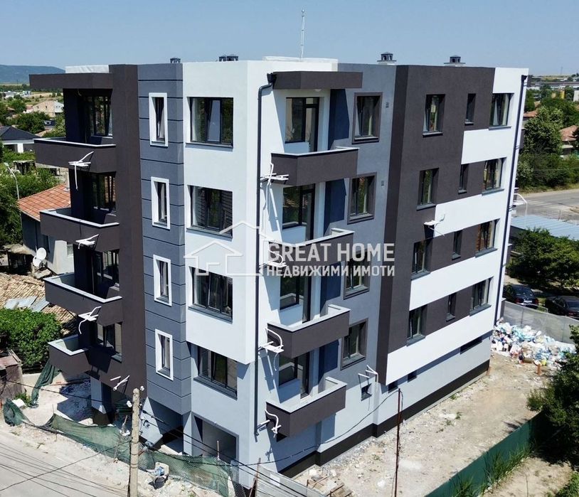 Пaзара  ! Тристаен ! Южен  !