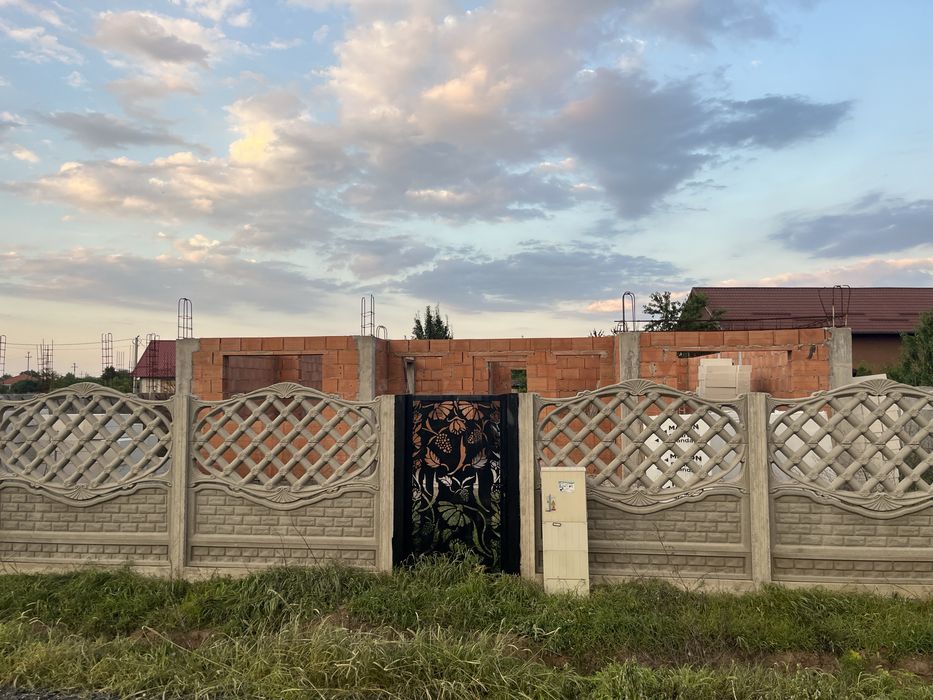 Teren 500 mp + fundație și zidărie + proiect casă 100 mp | Toate utilitățile | Pădureni