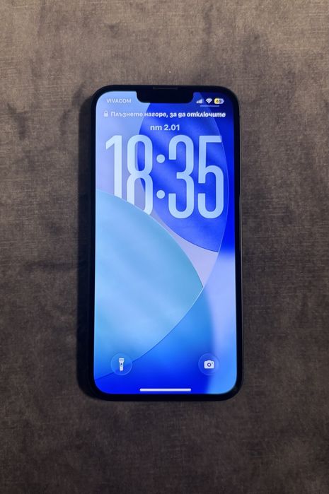 iPhone 13 midnight 128GB, неразличим от нов, + 4 калъфа