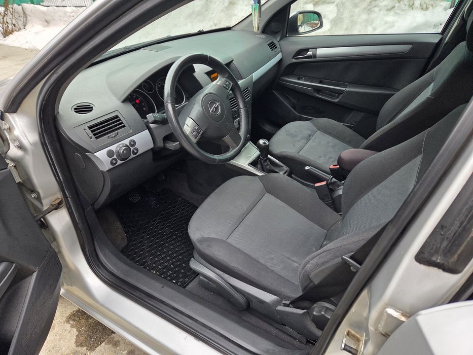 Vand OPEL ASTRA H 2006 1.6 Benzina