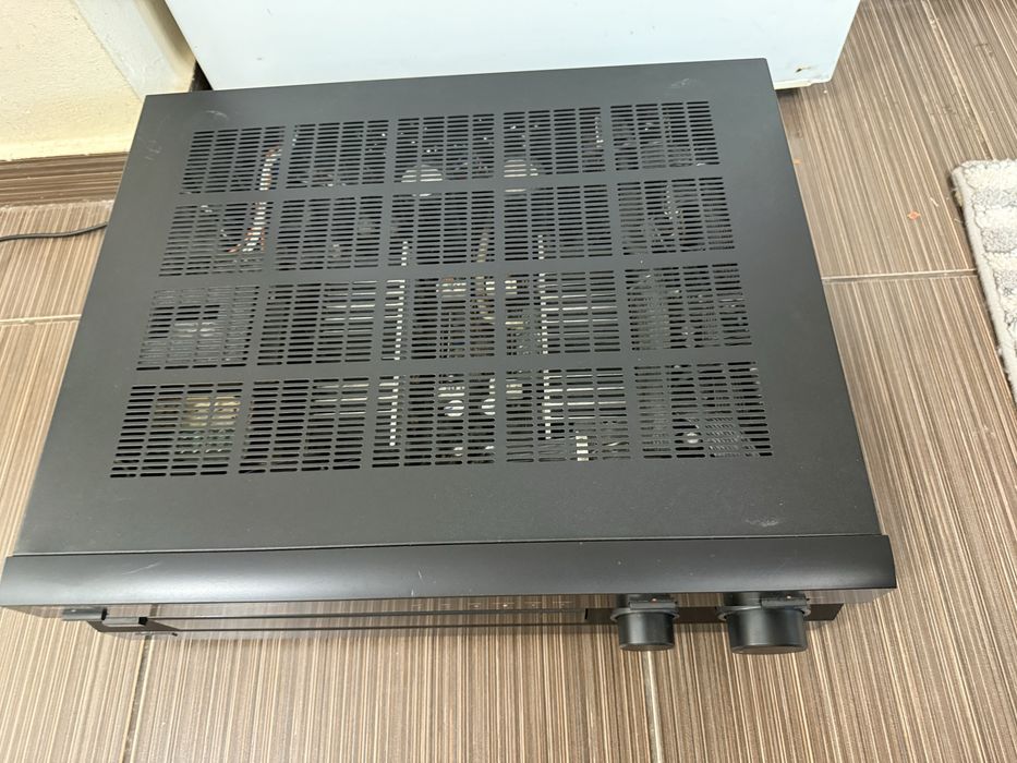 Yamaha AX 596 Качествен стерео усилвател