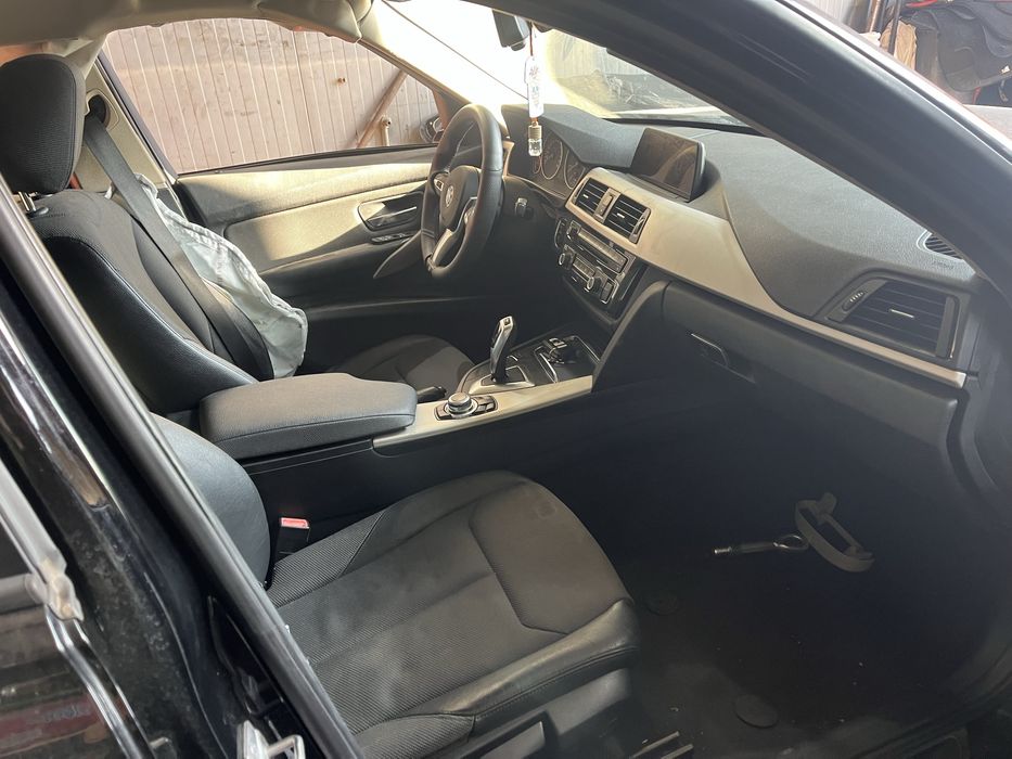 Bmw F30 318d 150hp LCI НА ЧАСТИ ( бмв ф30 318д 150 коня )