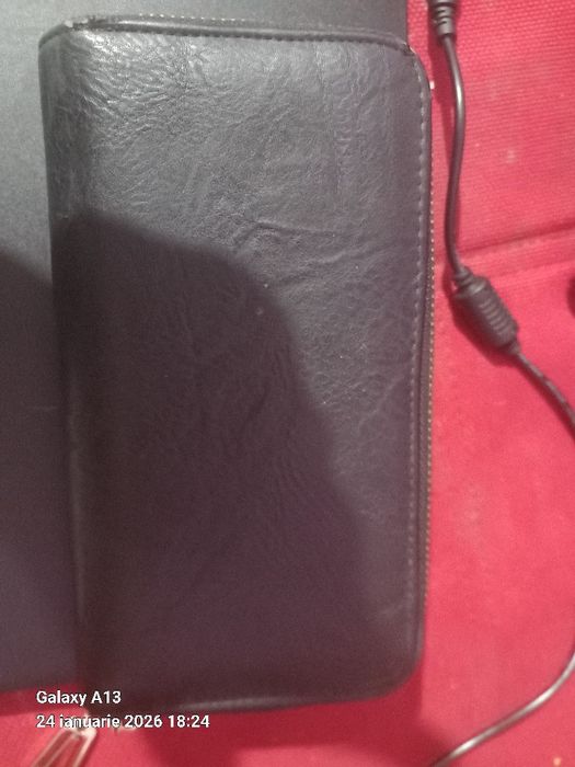 Vând portofel de damă