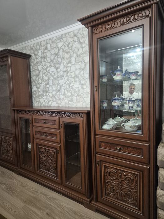 Стенка в гостинную