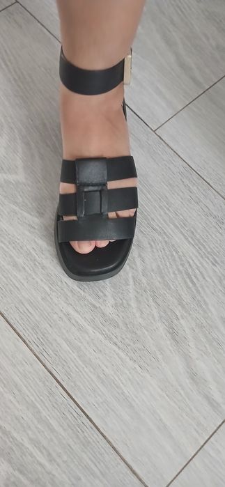 Босоножеи от Zara