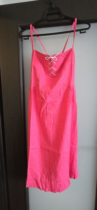 Продавам дамски дрехи на едро