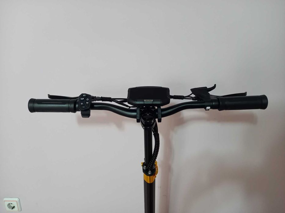 Електрически скутер/тротинетка iENYRID ES1 2400W 20.8AH