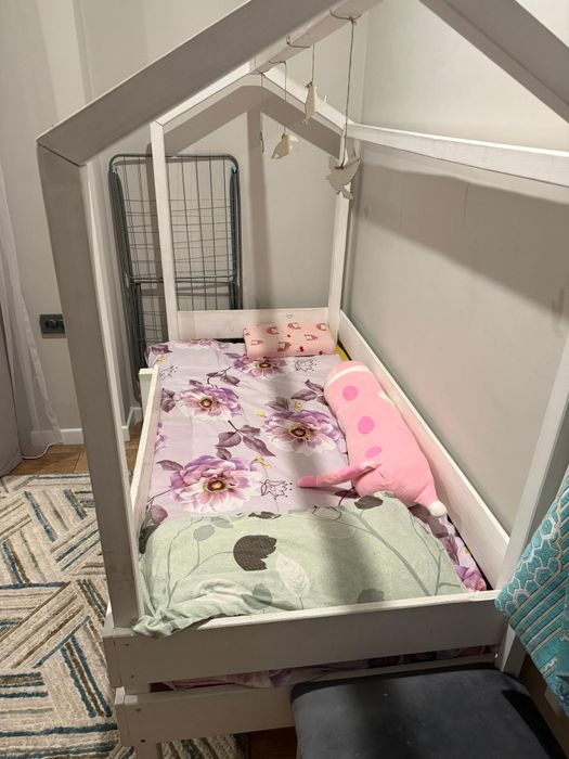 Детская кровать из дерева